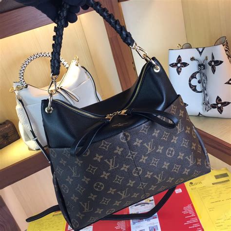 women's cheap louis vuitton bags|louis vuitton bag lowest price.